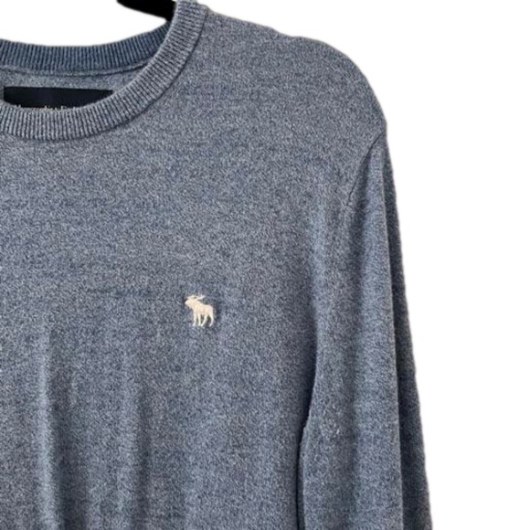 Abercrombie & Fitch Blue Long Sleeve Crewneck Sweater Size Medium Ribbed - Picture 2 of 5